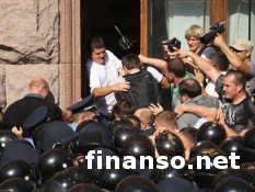 После потасовки возле Киевсовета прокуратура завела сразу три дела