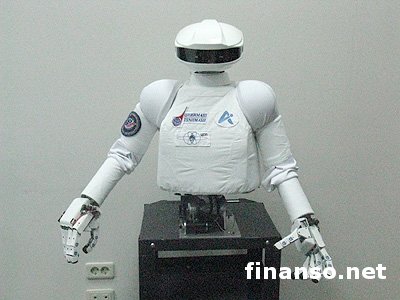 Россия начала испытания над космическим роботом-андроидом